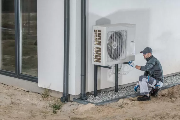 Installer une pompe à chaleur air eau dans une vieille maison mitoyenne, Agen, TPN Energies